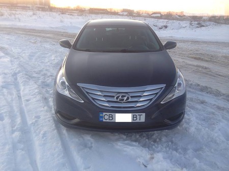 Hyundai Sonata 2014  випуску Чернігів з двигуном 0 л бензин седан автомат за 12200 долл. 