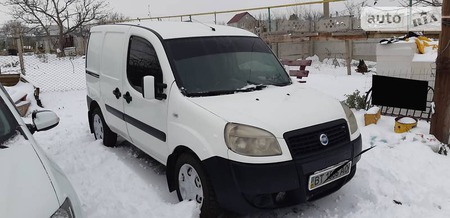 Fiat Doblo 2006  випуску Миколаїв з двигуном 1.3 л дизель універсал механіка за 5600 долл. 