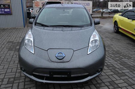 Nissan Leaf 2015  випуску Донецьк з двигуном 0 л електро хэтчбек автомат за 16500 долл. 