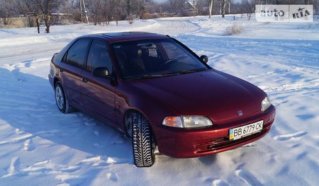 Honda Civic 1993  випуску Донецьк з двигуном 0 л газ седан механіка за 3100 долл. 