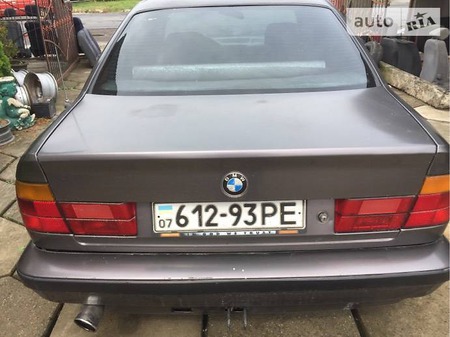 BMW 524 1991  випуску Ужгород з двигуном 2.4 л дизель седан механіка за 2500 долл. 