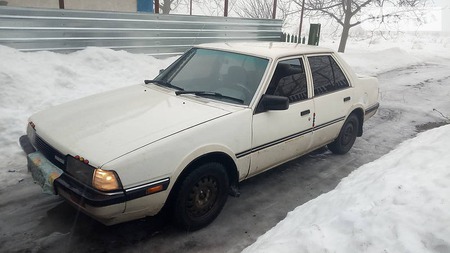 Mazda Capella 1985  випуску Донецьк з двигуном 0 л газ седан механіка за 900 долл. 