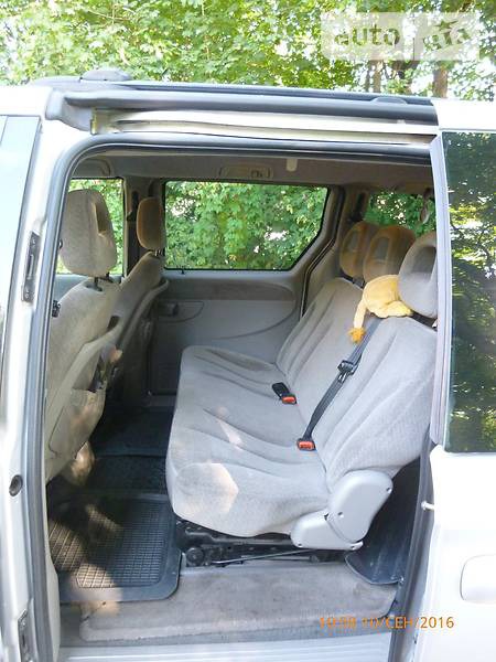 Dodge Ram Van 2002  випуску Житомир з двигуном 2.5 л дизель мінівен механіка за 7500 долл. 