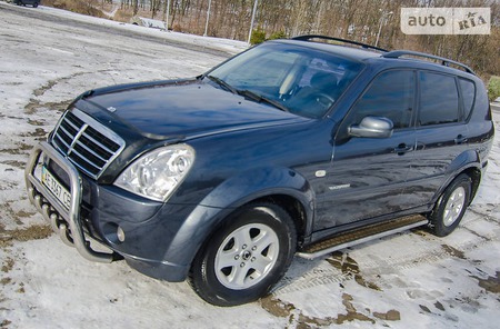 SsangYong Rexton W 2008  випуску Дніпро з двигуном 2.7 л дизель позашляховик механіка за 8500 долл. 
