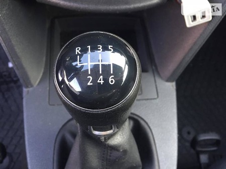 Volkswagen Caddy 2012  випуску Чернівці з двигуном 0 л дизель універсал механіка за 12250 долл. 