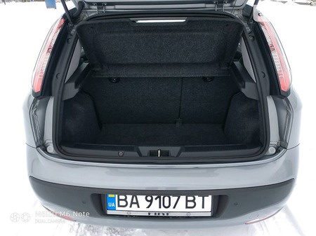 Fiat Punto EVO 2011  випуску Кропивницький з двигуном 1.3 л дизель хэтчбек механіка за 6900 долл. 