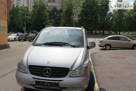 Mercedes-Benz Vito 2004  випуску Запоріжжя з двигуном 2.2 л дизель мінівен автомат за 7500 долл. 