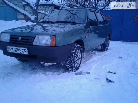 Lada 21099 2011  випуску Харків з двигуном 1.6 л газ седан механіка за 4355 долл. 