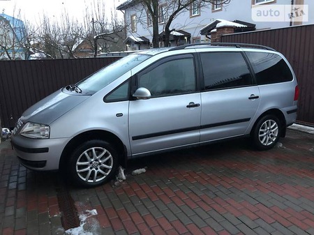 Volkswagen Sharan 2008  випуску Київ з двигуном 1.8 л газ мінівен автомат за 9700 долл. 