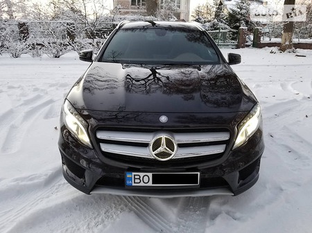 Mercedes-Benz GLA клас 2015  випуску Тернопіль з двигуном 2 л бензин позашляховик автомат за 30999 долл. 