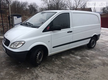 Mercedes-Benz Vito 2010  випуску Львів з двигуном 0 л дизель мінівен механіка за 8800 долл. 