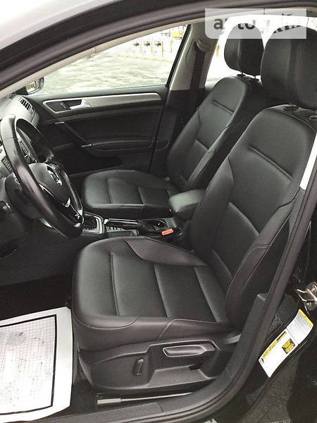 Volkswagen Golf GTI 2015  випуску Дніпро з двигуном 1.8 л бензин хэтчбек автомат за 17000 долл. 