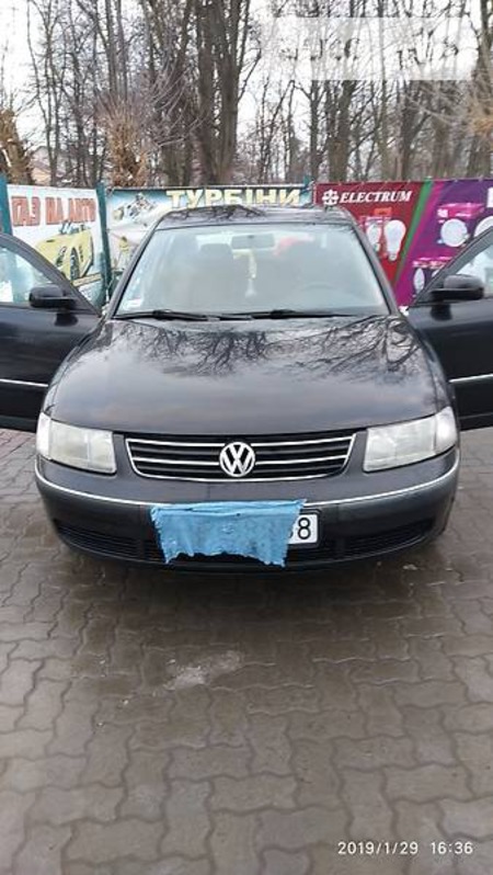 Volkswagen Passat 1997  выпуска Львов с двигателем 0 л дизель седан механика за 5000 долл. 