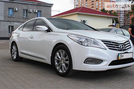 Hyundai Azera 2012  випуску Одеса з двигуном 3 л бензин седан автомат за 18000 долл. 