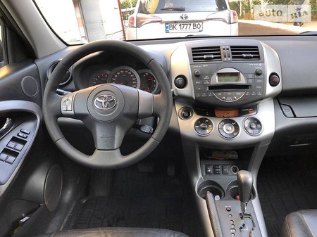 Toyota RAV 4 2008  випуску Рівне з двигуном 0 л газ позашляховик автомат за 11000 долл. 