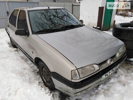 Renault 19 1992  випуску Хмельницький з двигуном 1.7 л бензин седан механіка за 1499 долл. 