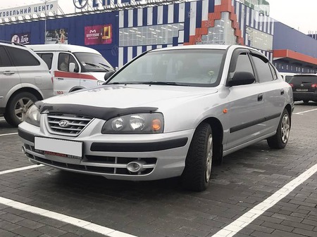 Hyundai Elantra 2004  випуску Миколаїв з двигуном 1.6 л газ седан механіка за 5399 долл. 