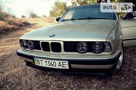 BMW 525 1990  випуску Херсон з двигуном 2.5 л  седан механіка за 4500 долл. 