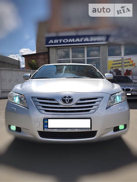 Toyota Camry 2007  випуску Луцьк з двигуном 3.5 л газ седан автомат за 12700 долл. 