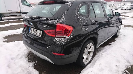 BMW X1 2015  випуску Київ з двигуном 0 л бензин позашляховик автомат за 20800 долл. 
