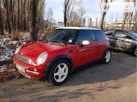 Mini Cooper 2002  випуску Чернігів з двигуном 1.6 л бензин купе механіка за 3500 долл. 