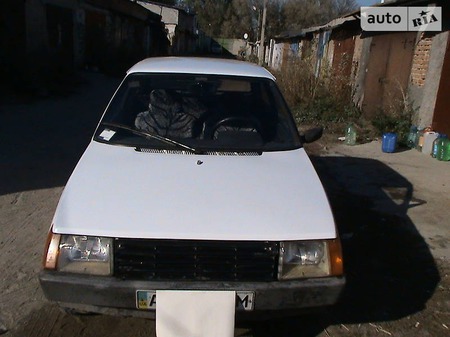 ЗАЗ 1102 Таврия 1992  випуску Київ з двигуном 1.1 л бензин хэтчбек механіка за 1000 долл. 
