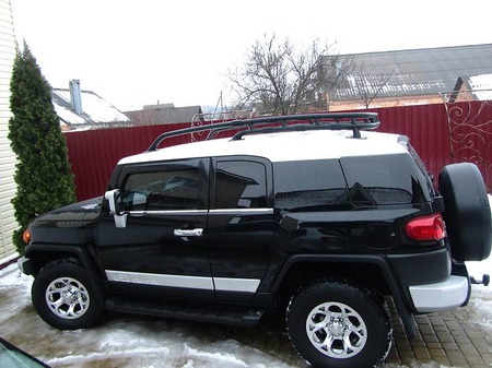 Toyota FJ Cruiser 2008  випуску Полтава з двигуном 4 л газ позашляховик автомат за 26999 долл. 