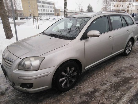 Toyota Avensis 2006  випуску Суми з двигуном 2 л дизель універсал механіка за 6999 долл. 