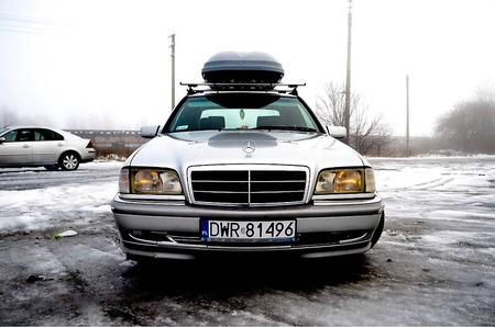 Mercedes-Benz C 250 1999  випуску Вінниця з двигуном 2.5 л дизель седан механіка за 1000 долл. 