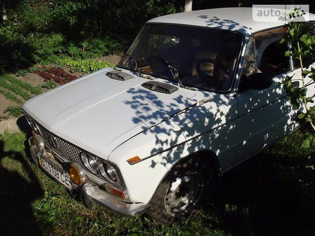 Lada 2103 1974  випуску Львів з двигуном 1.5 л  седан механіка за 800 долл. 