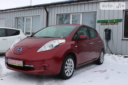 Nissan Leaf 2015  випуску Рівне з двигуном 0 л електро хэтчбек автомат за 14500 долл. 