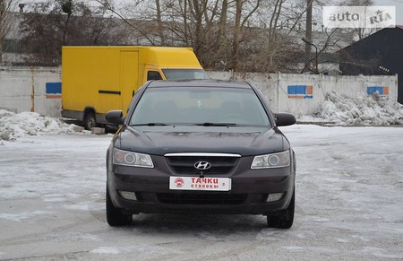 Hyundai Sonata 2007  випуску Київ з двигуном 0 л бензин седан механіка за 7000 долл. 