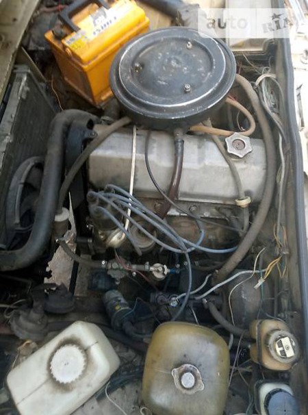 Lada 2105 1986  випуску Тернопіль з двигуном 1.3 л бензин седан механіка за 900 долл. 