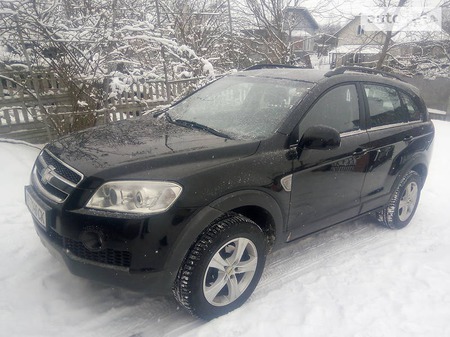 Chevrolet Captiva 2008  випуску Івано-Франківськ з двигуном 2 л дизель позашляховик механіка за 9999 долл. 