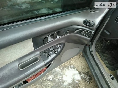 Dodge Intrepid 1995  випуску Київ з двигуном 3.5 л газ седан автомат за 4350 долл. 