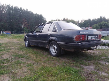 Opel Rekord 1983  випуску Київ з двигуном 2 л бензин седан механіка за 860 долл. 