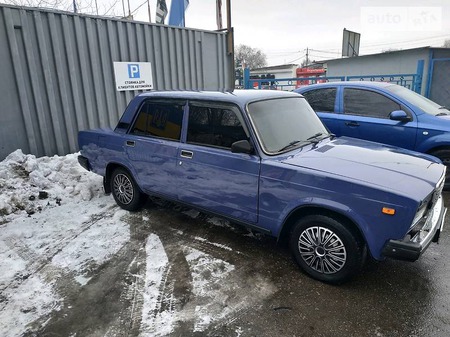 Lada 2107 2006  випуску Запоріжжя з двигуном 0 л газ седан механіка за 1850 долл. 