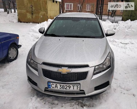 Chevrolet Cruze 2014  випуску Черкаси з двигуном 0 л бензин седан автомат за 9500 долл. 