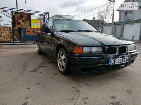 BMW 316 1993  випуску Одеса з двигуном 1.6 л газ седан механіка за 800 долл. 
