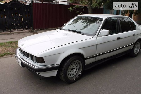 BMW 730 1988  випуску Запоріжжя з двигуном 3 л газ седан механіка за 5500 долл. 