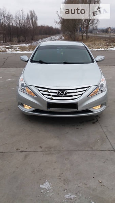 Hyundai Sonata 2012  випуску Запоріжжя з двигуном 0 л бензин седан автомат за 11600 долл. 