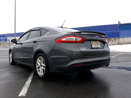 Ford Fusion 2015  выпуска Винница с двигателем 2.5 л газ седан автомат за 13850 долл. 