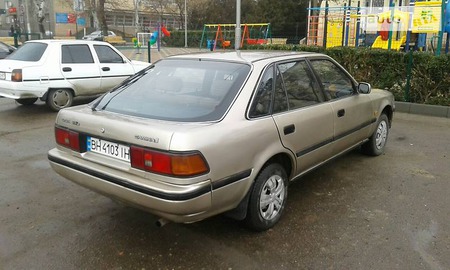 Toyota Carina 1990  выпуска Одесса с двигателем 0 л  хэтчбек  за 2250 долл. 