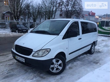 Mercedes-Benz Vito 2004  випуску Львів з двигуном 2.2 л дизель мінівен механіка за 6490 долл. 