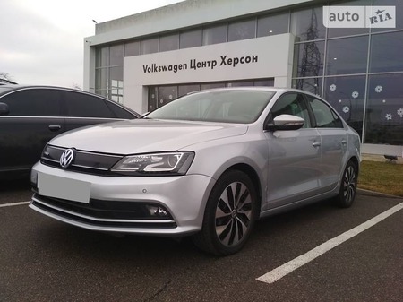 Volkswagen Jetta 2015  випуску Херсон з двигуном 0 л гібрид седан автомат за 19800 долл. 