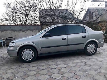 Opel Astra 2007  випуску Одеса з двигуном 1.4 л бензин седан механіка за 3999 долл. 