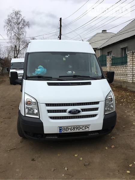 Ford Transit 2012  випуску Луганськ з двигуном 2.2 л дизель  механіка за 10300 долл. 