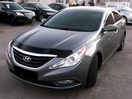 Hyundai Sonata 2012  випуску Запоріжжя з двигуном 2.4 л бензин седан автомат за 10800 долл. 