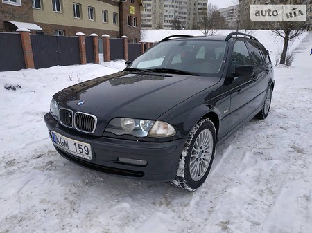 BMW 330 2001  випуску Київ з двигуном 3 л дизель універсал механіка за 2400 долл. 