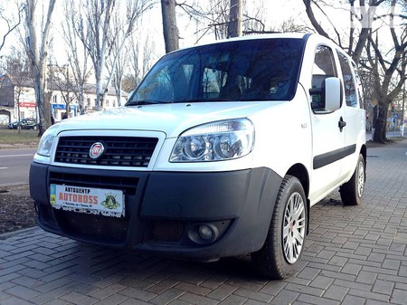 Fiat Doblo 2008  випуску Миколаїв з двигуном 1.9 л дизель універсал механіка за 6700 долл. 